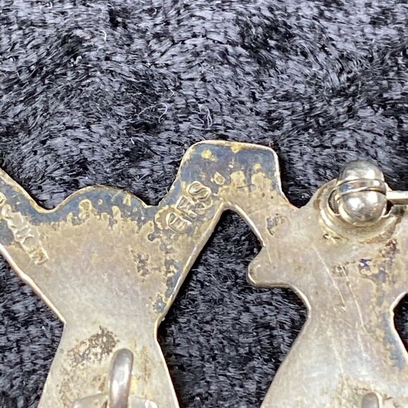 Vintage EFS Sterling Sliver 3 Children Holding Hands Brooch Dangle Legs Teacher - Picture 5 of 7